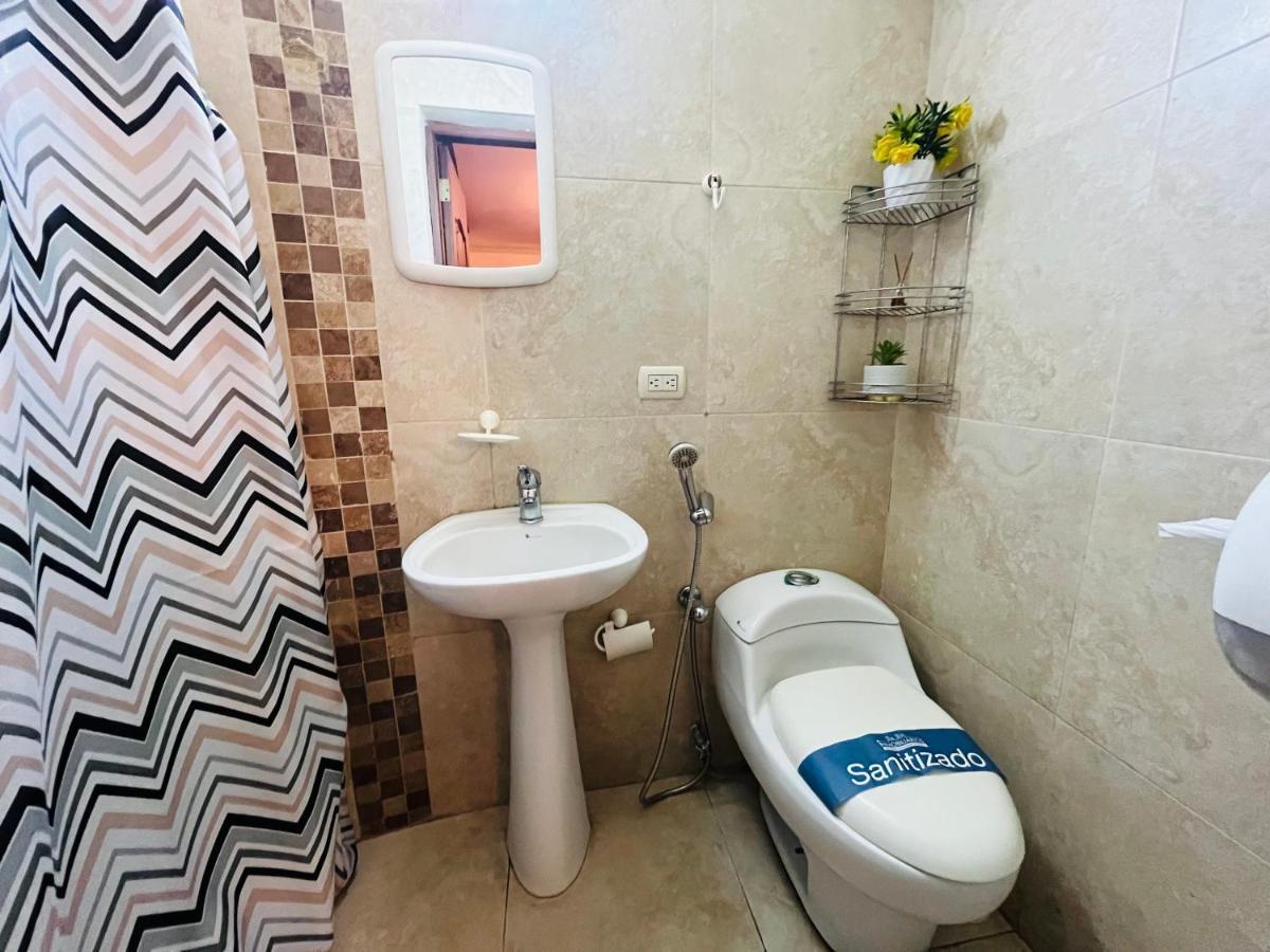 Mega Suite Junto Al San Marino Shopping กวายากิล ภายนอก รูปภาพ